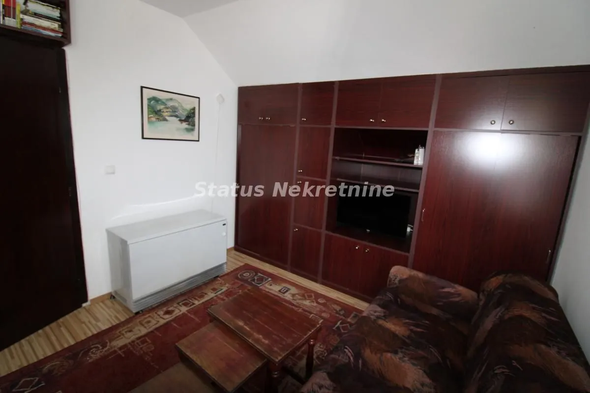 Prodaja, jednosoban stan, 30m², Sremska Kamenica, Petrovaradin