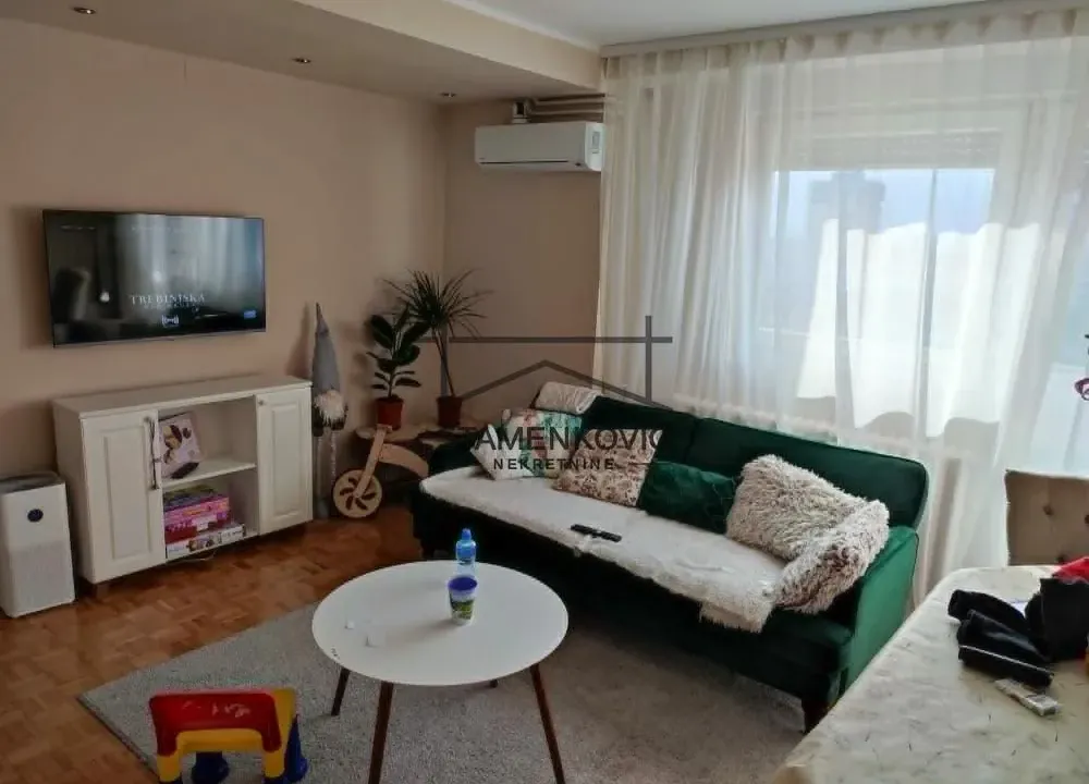 Rent, three bedroom apartment, 51m², Rotkvarija, Novi Sad Sve Podlokacije