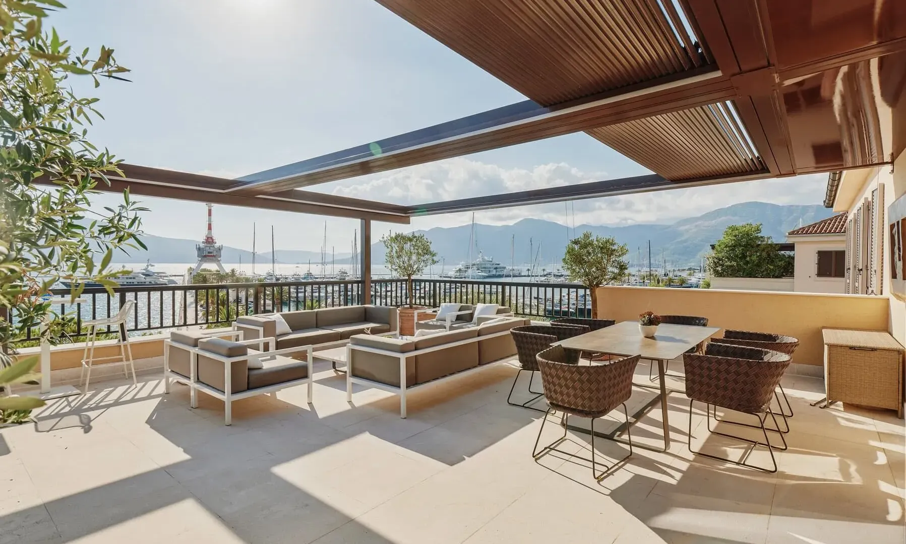 Prodaja, četvorosoban stan, 380m², Porto Montenegro, Tivat