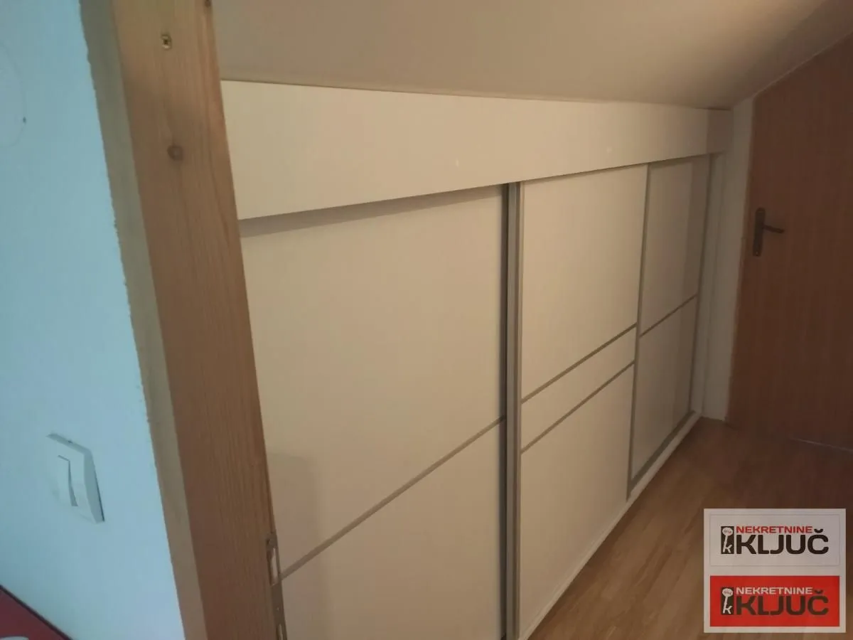 Prodaja, četvorosoban stan, 81m², Bulevar Oslobodjenja, Novi Sad Sve Podlokacije