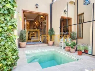 Prodaja, kuća, 160m², Stara Varoš, Podgorica - image 1