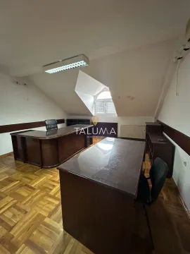 Rent, office space, 150m², Pobrežje, Podgorica - image 4