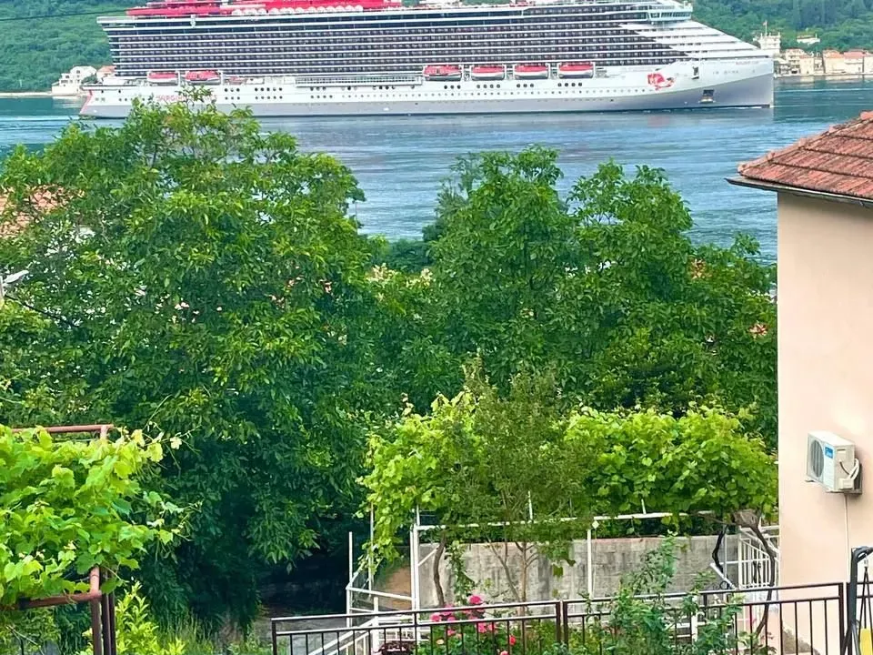 Prodaja, dvosoban stan, 75m², Kamenari, Herceg Novi