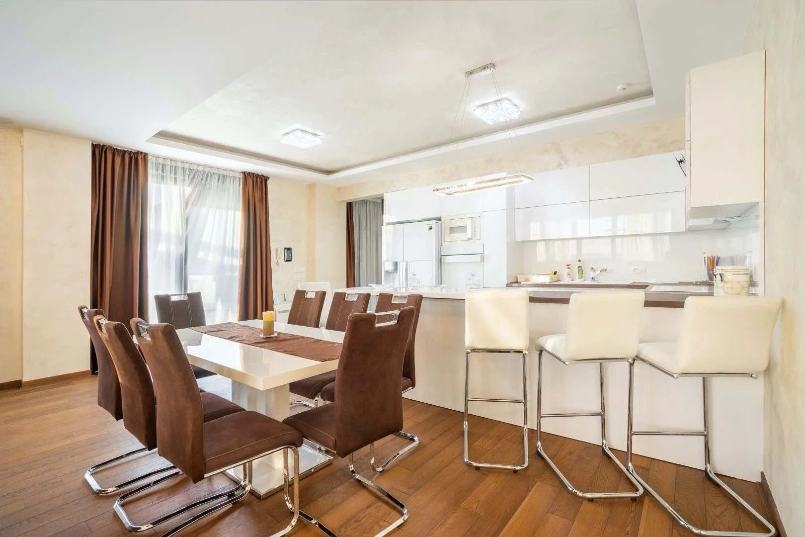 Prodaja, stan, 396m², Centar, Budva