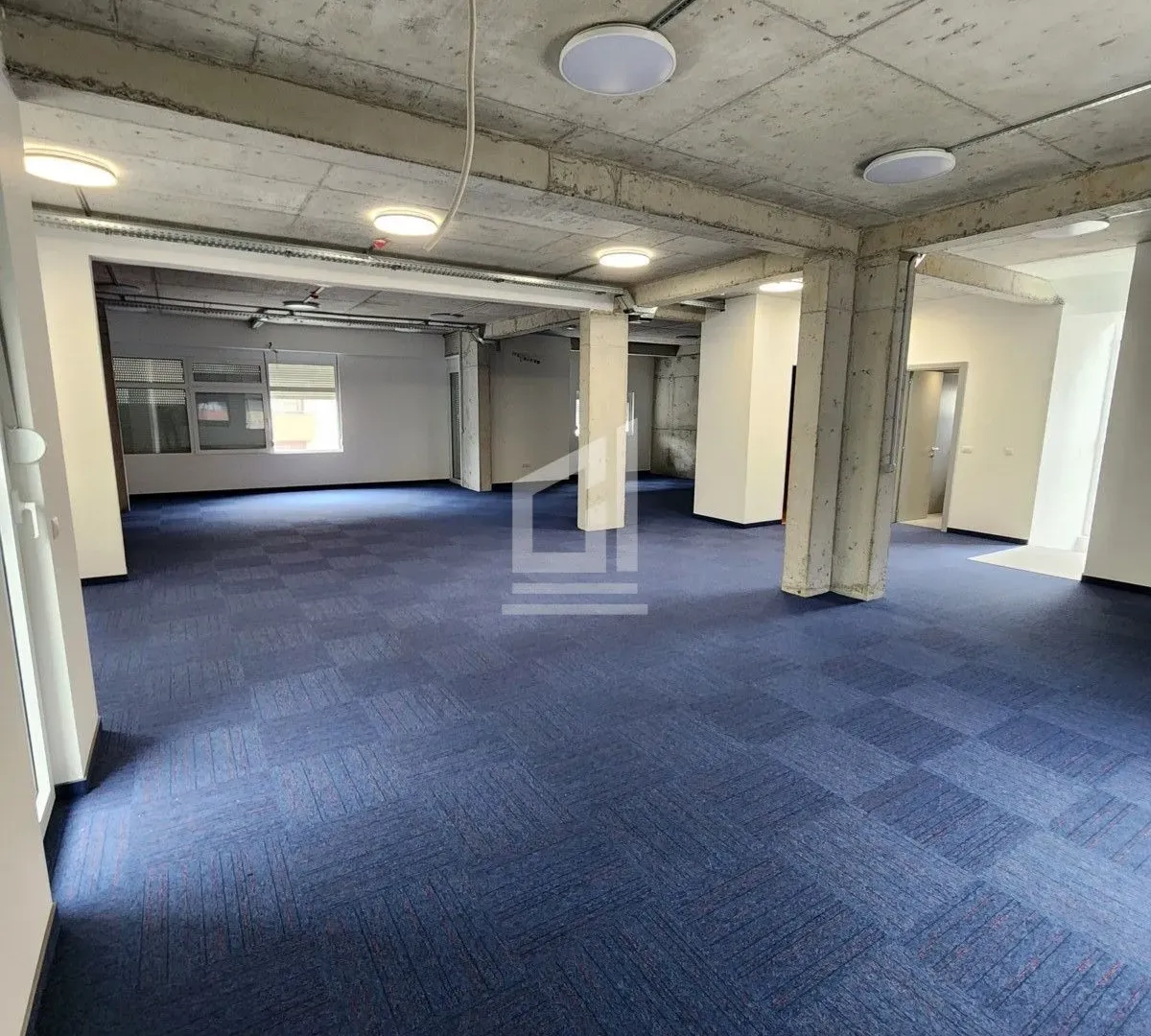 Rent, office space, 700m², Zabjelo, Podgorica