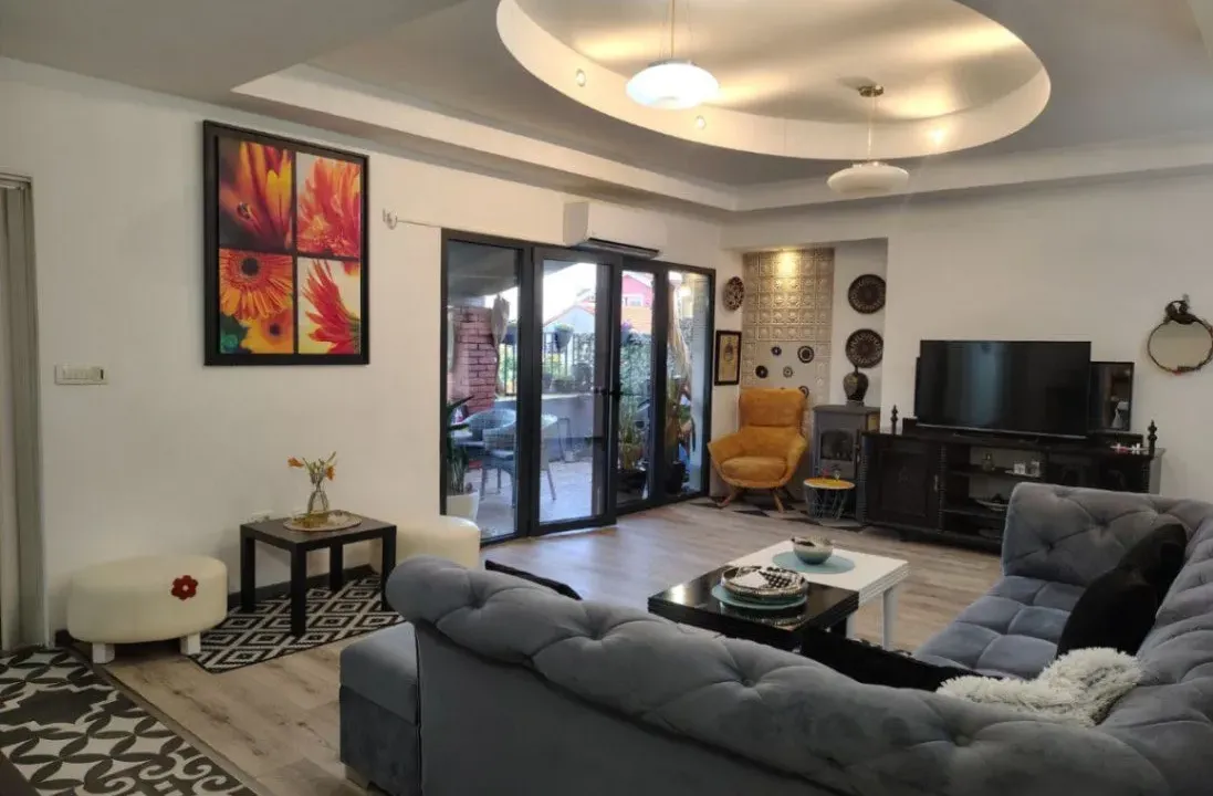 Izdavanje, trosoban stan, 115m², Zabjelo, Podgorica