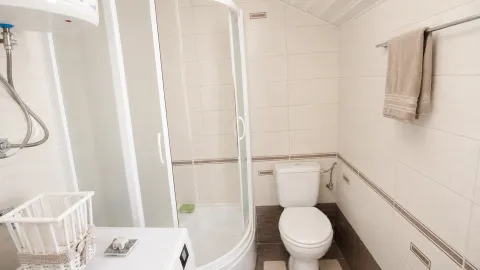 Rent, house, 80m², Gornja Gorica, Podgorica - image 10