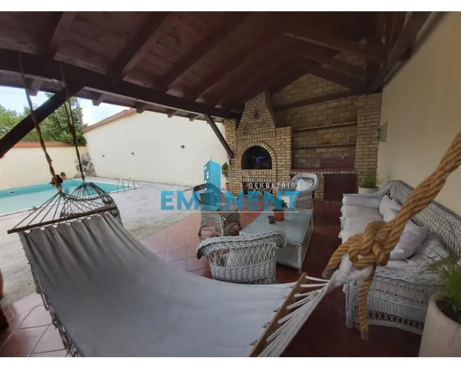 Rent, house, 400m², Voždovac Sve Podlokacije, Beograd