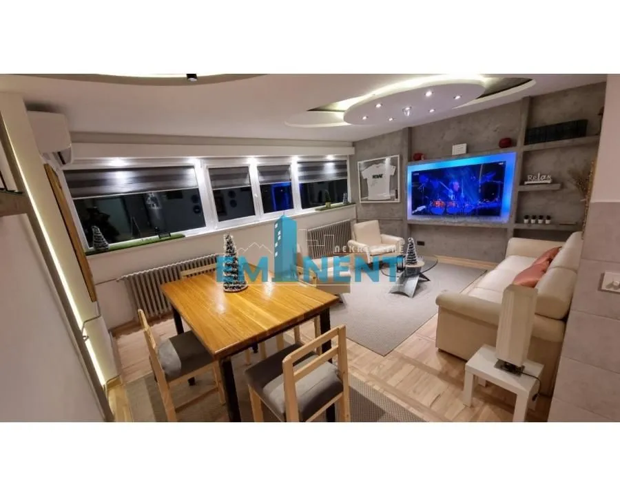 Izdavanje, stan, 48m², Novi Beograd Sve Podlokacije, Beograd