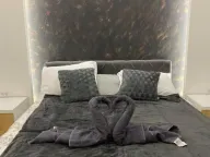 Izdavanje, trosoban stan, 80m², Centar, Novi Sad - image 6