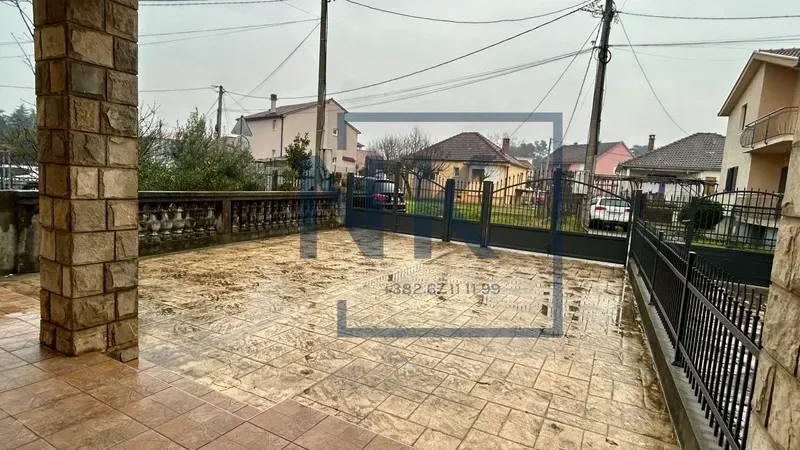 Izdavanje, kuća, 220m², Konik, Podgorica