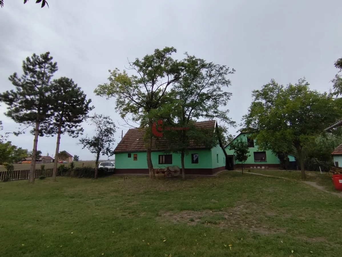 Prodaja, kuća, 130m², Aleksandrovo, Subotica