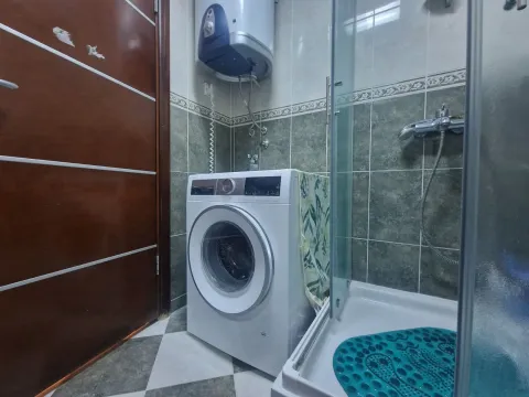 Rent, two bedroom apartment, 81m², Budva, Crna Gora - image 15