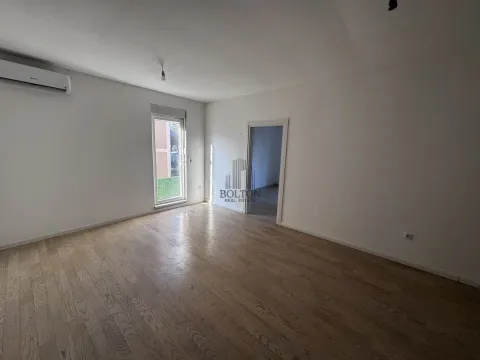 Prodaja, trosoban stan, 68m², Vinča, Topola - image 4