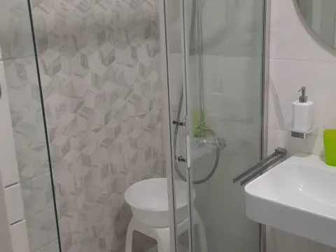 Izdavanje, jednosoban stan, 49m², Central Point, Podgorica - image 8