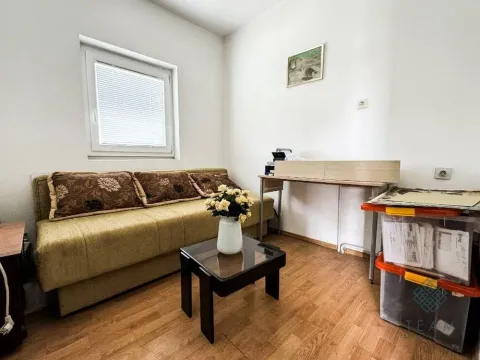 Sale, house, 210m², Masline, Podgorica - image 11