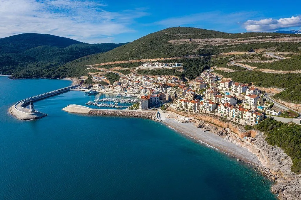 Prodaja, jednosoban stan, 94m², Luštica, Tivat