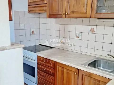 Rent, two bedroom apartment, 65m², Stari Grad, Beograd - image 4