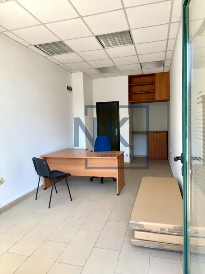 Izdavanje, poslovni prostor, 18m², Vezirov Most, Podgorica