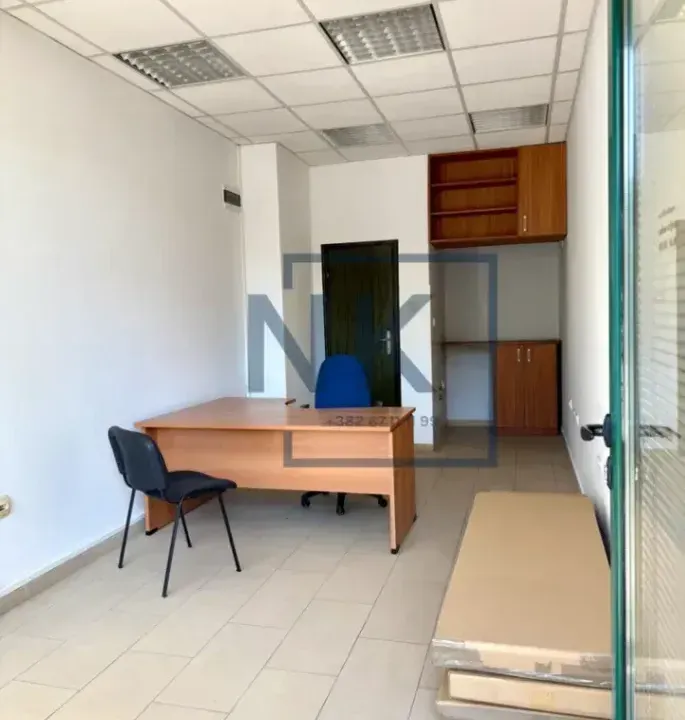Izdavanje, poslovni prostor, 18m², Vezirov Most, Podgorica