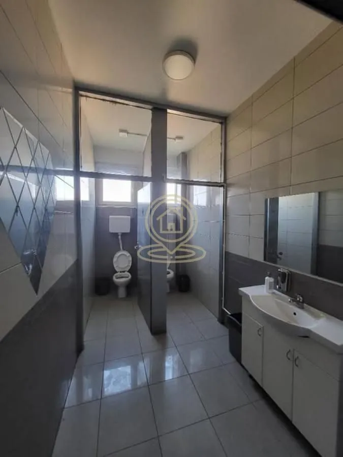 Rent, office space, 222m², Crveni Pevac, Niš