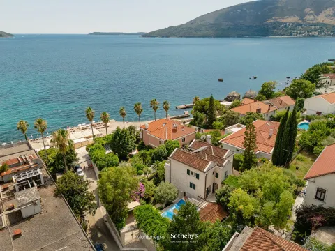 Kuća in Savina