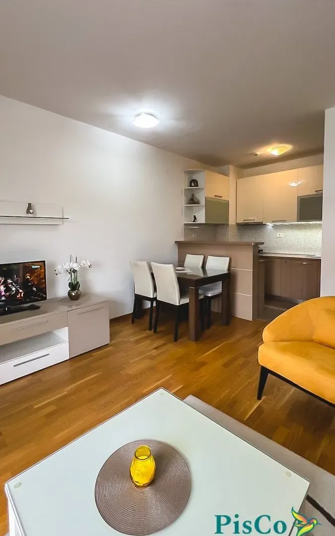 Rent, one bedroom apartment, 51m², City Kvart, Podgorica
