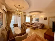 Izdavanje, trosoban stan, 100m², City Kvart, Podgorica - image 4