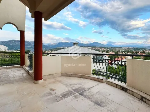 Rent, house, 280m², Gorica C, Podgorica - image 14