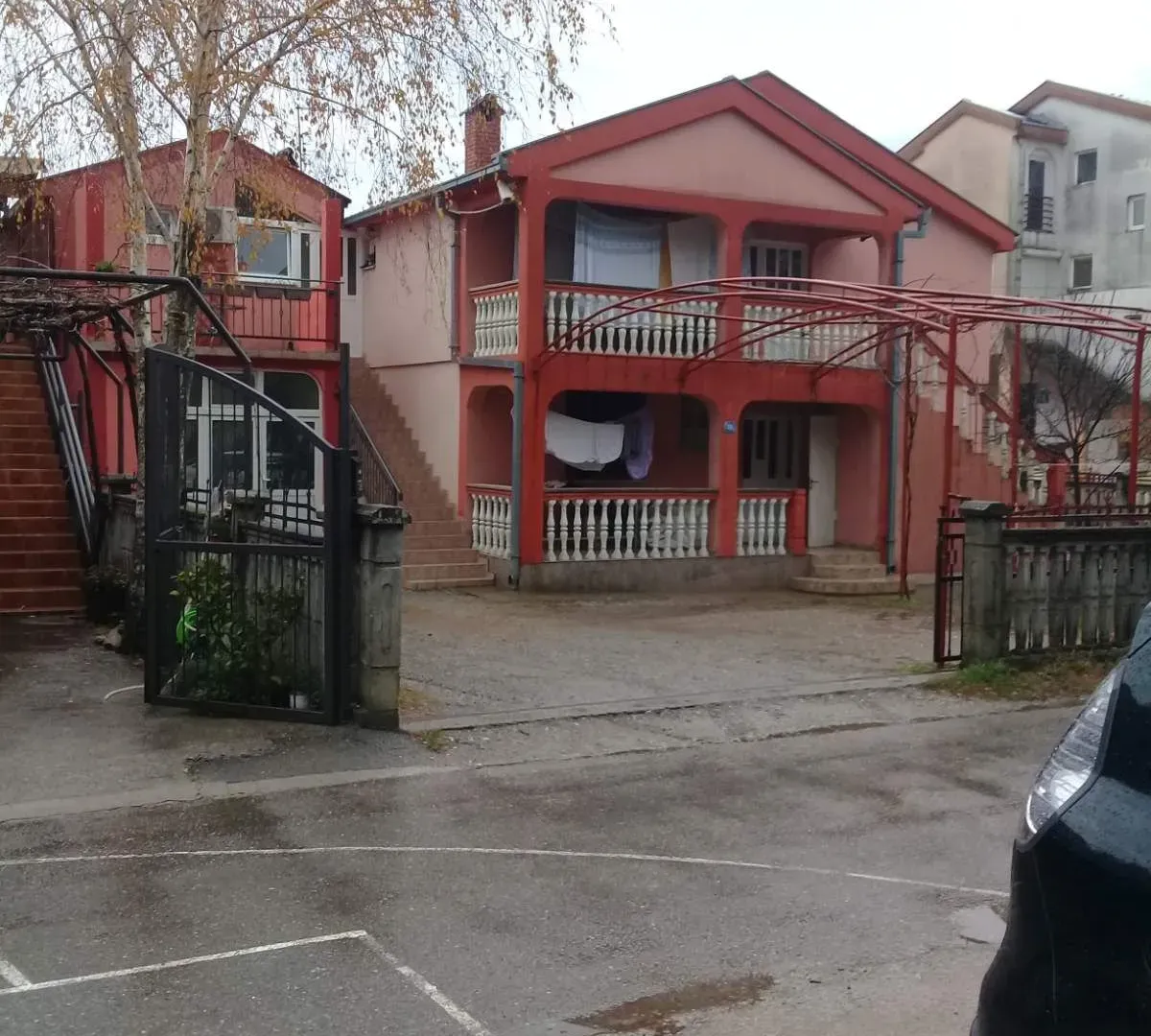 Prodaja, kuća, 324m², Podgorica, Crna Gora
