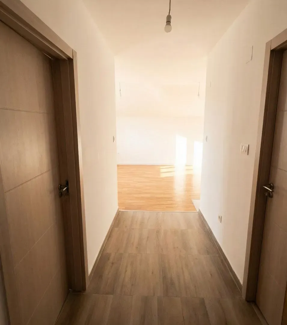 Prodaja, dvosoban stan, 68m², Ljubović, Podgorica