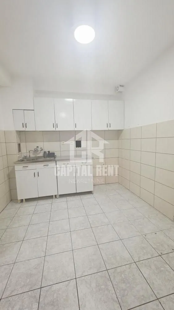 Rent, office space, 45m², Čukarica, Beograd