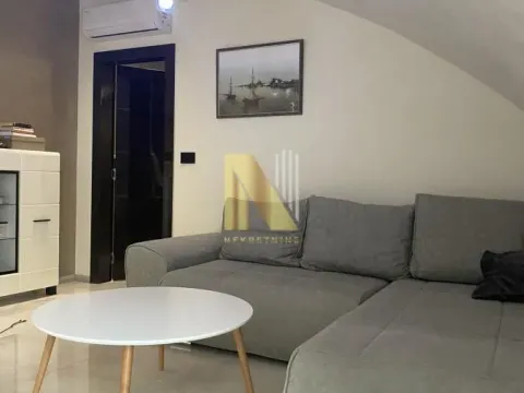 Izdavanje, trosoban stan, 190m², Bulevar Evrope, Novi Sad Sve Podlokacije - image 18