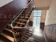 Izdavanje, četvorosoban stan, 106m², Kalenić Pijaca, Vračar Sve Podlokacije - image 14