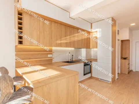 Rent, two bedroom apartment, 61m², Kumbor, Herceg Novi - image 2