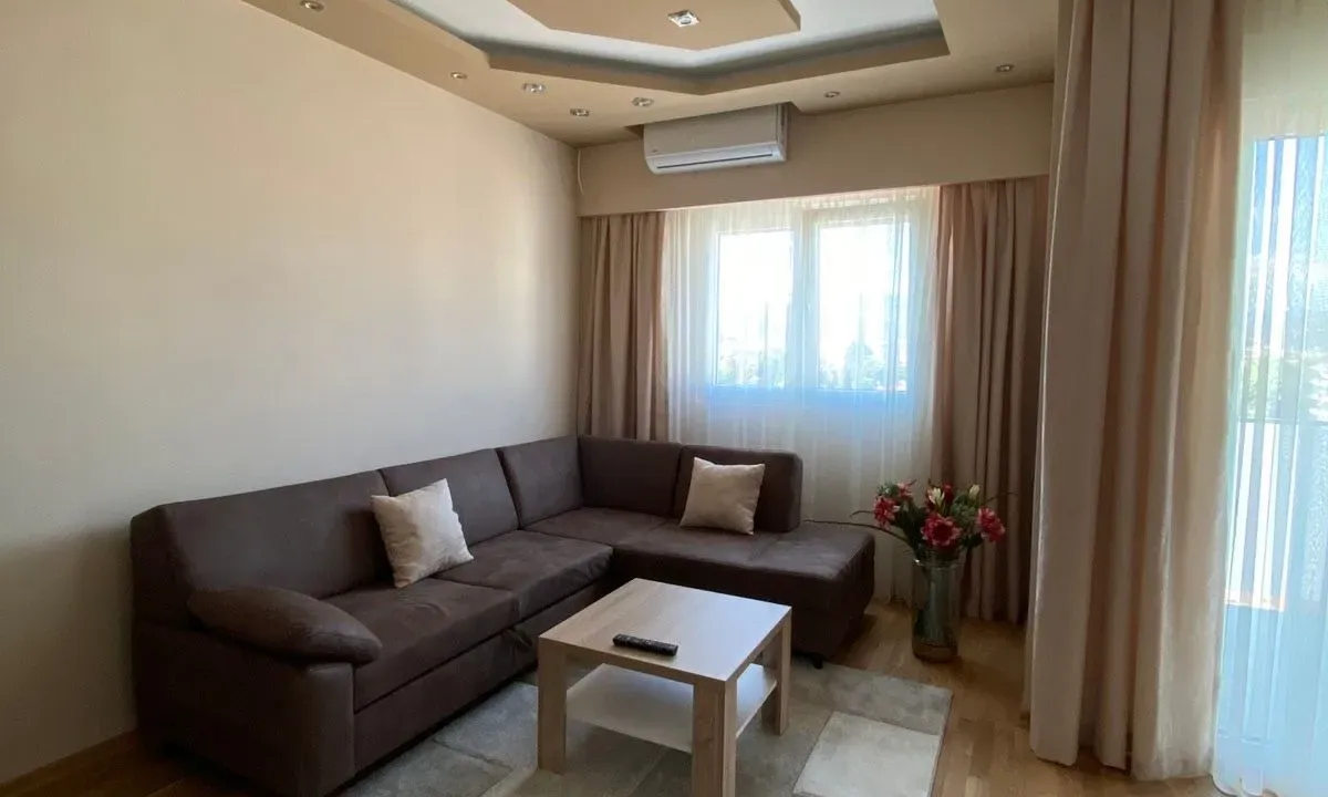 Rent, one bedroom apartment, 50m², Pobrežje, Podgorica
