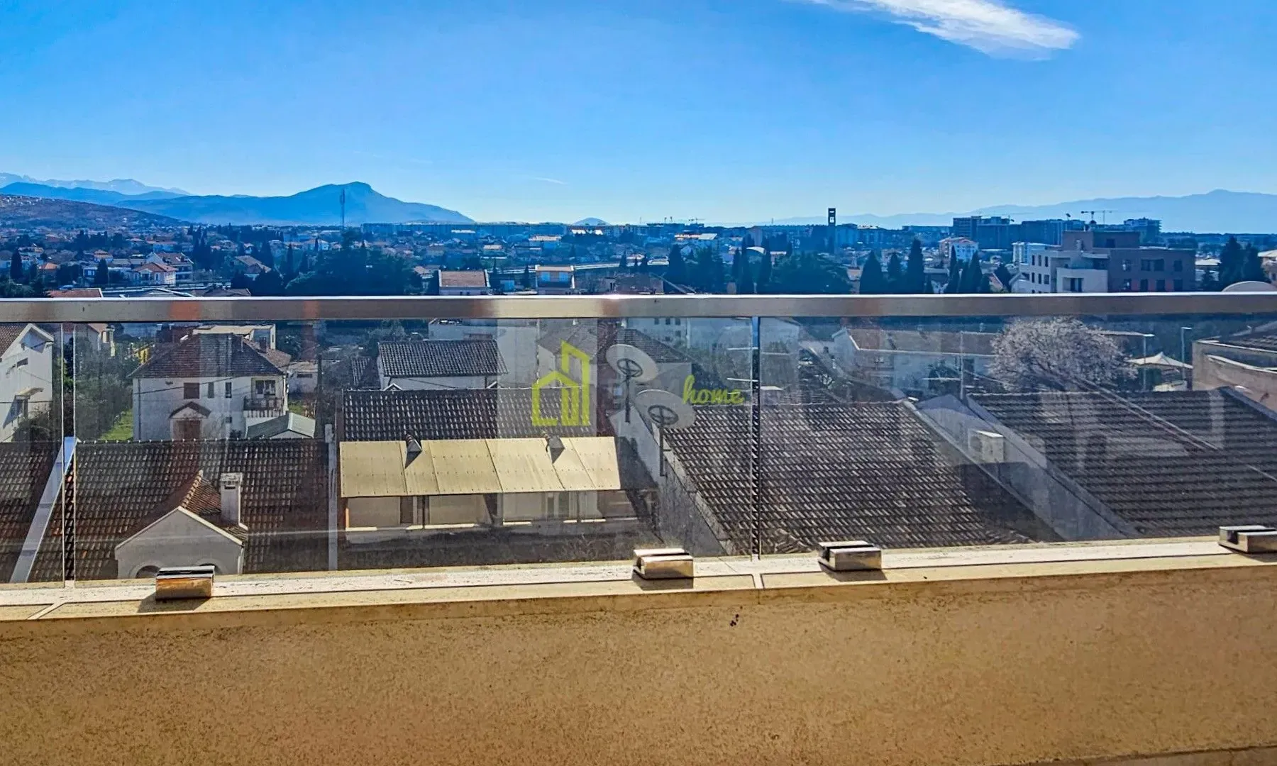 Sale, five bedroom apartment, 175m², Gorica C, Podgorica