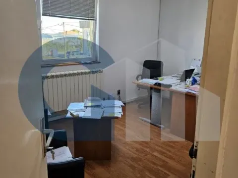Izdavanje, poslovni prostor, 116m², Krnjaca, Palilula Sve Podlokacije - image 4