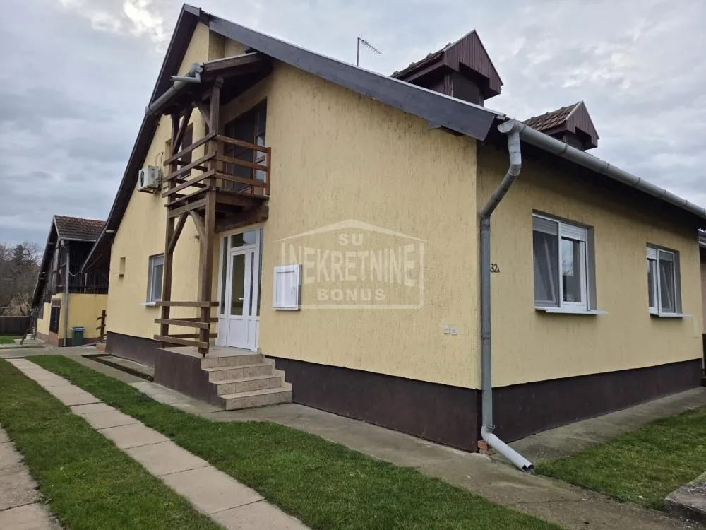 Prodaja, kuća, 170m², Bajmok, Subotica