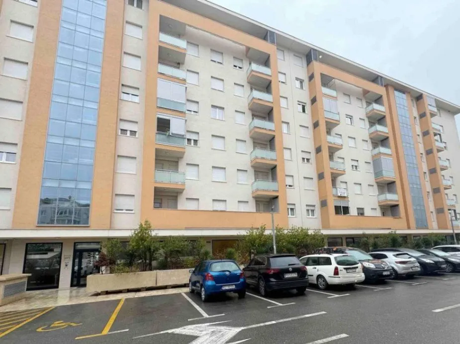 Prodaja, trosoban stan, 101m², Zagorič, Podgorica