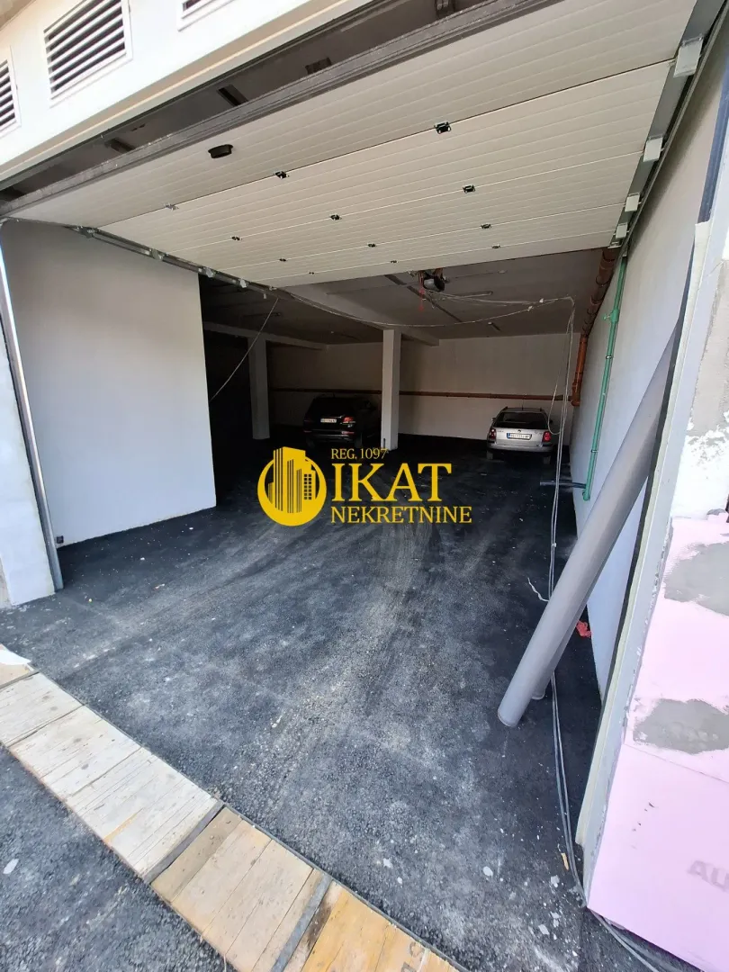 Prodaja, trosoban stan, 82m², Jajinci, Voždovac Sve Podlokacije