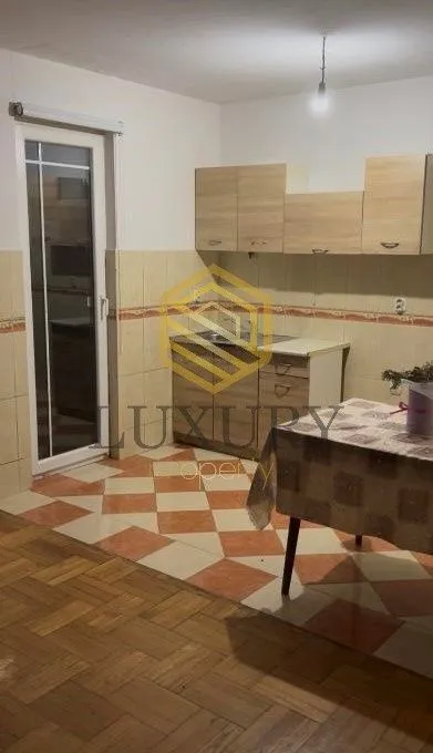 Izdavanje, dvosoban stan, 65m², Rogami, Podgorica
