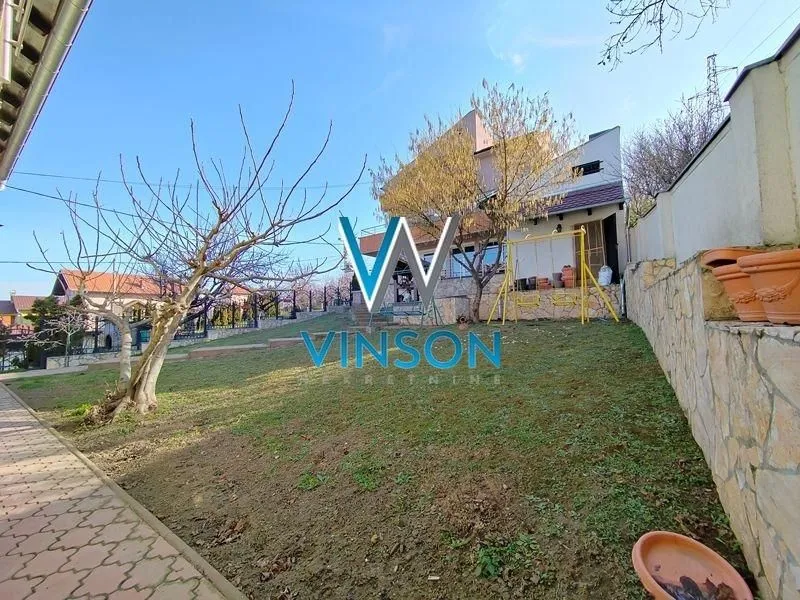 Prodaja, kuća, 631m², Petrovaradin, Novi Sad