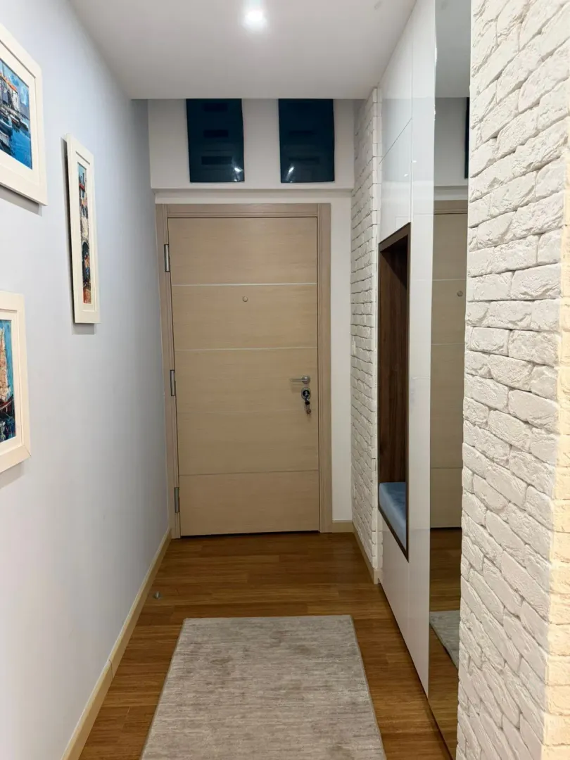 Prodaja, dvosoban stan, 90m², Zaobilaznica, Budva