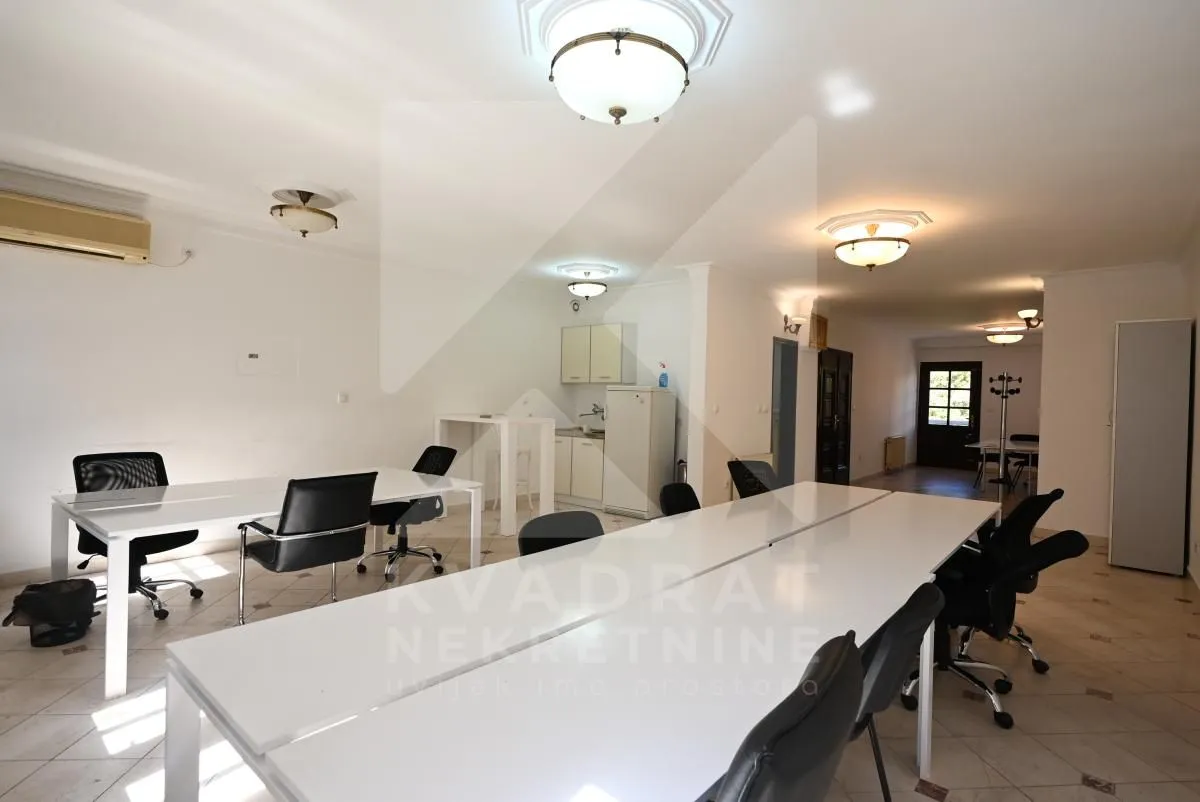 Rent, office space, 150m², Centar, Podgorica