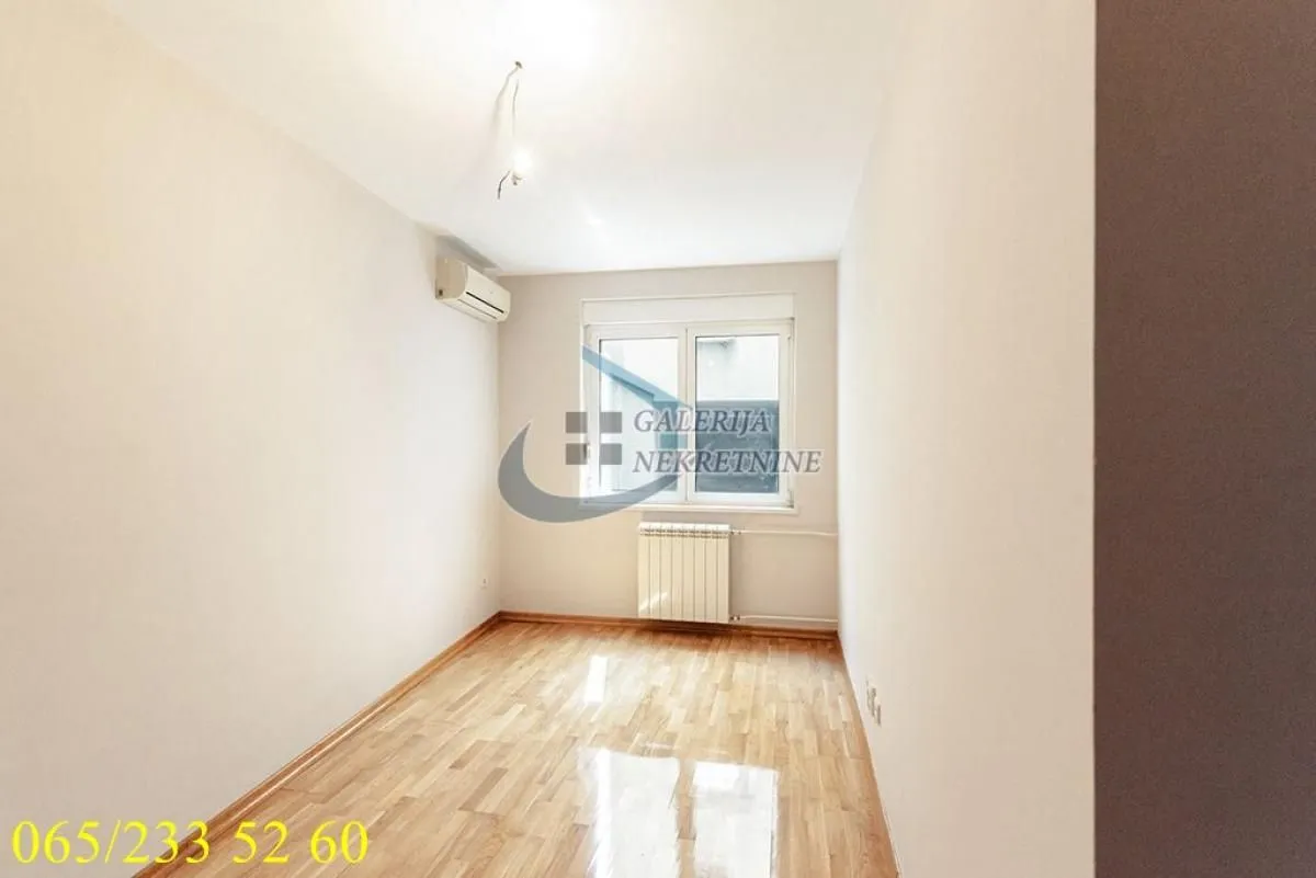 Sale, two bedroom apartment, 74m², Vračar Hram, Vračar Sve Podlokacije