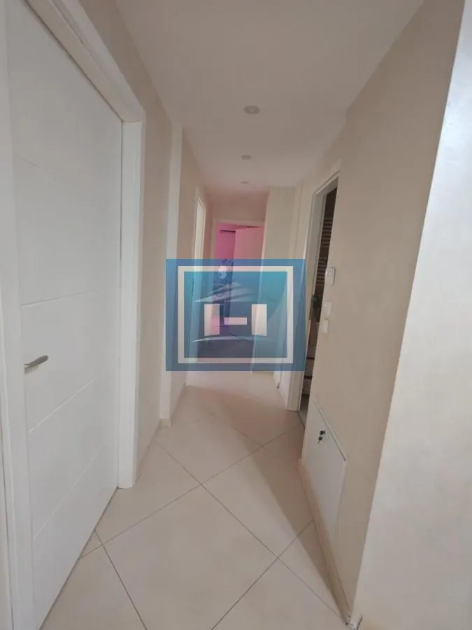 Prodaja, stan, 180m², Centar, Paraćin