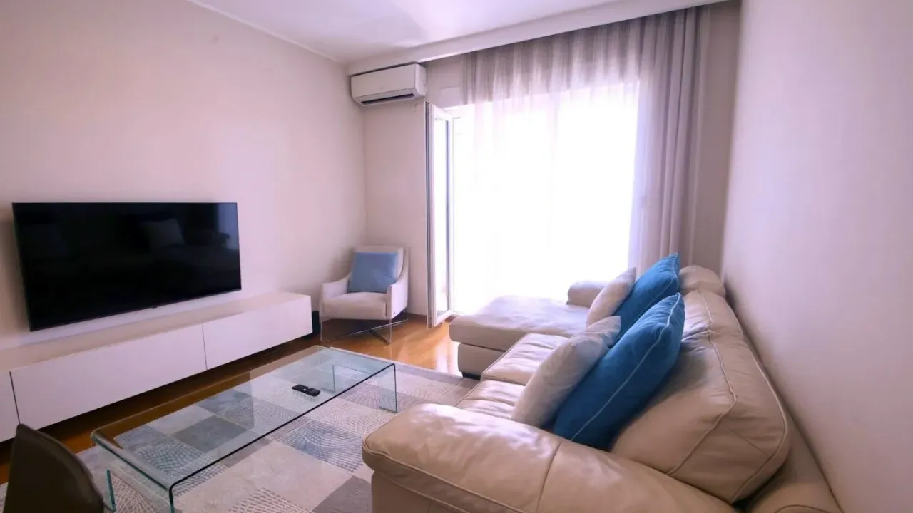 Izdavanje, stan, 65m², Blok 6, Podgorica