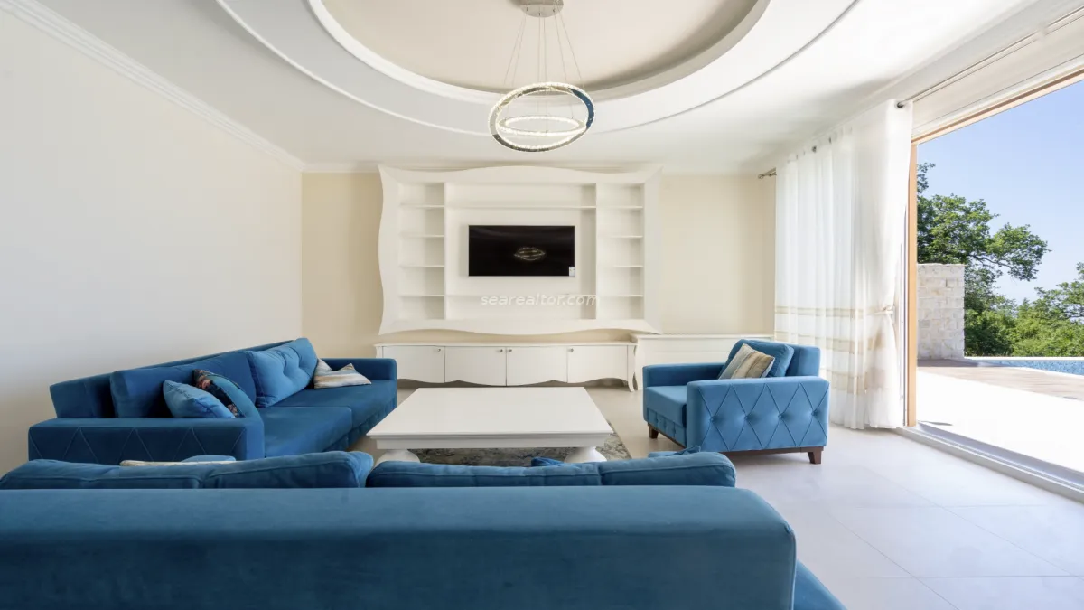 Prodaja, kuća, 605m², Reževići, Budva