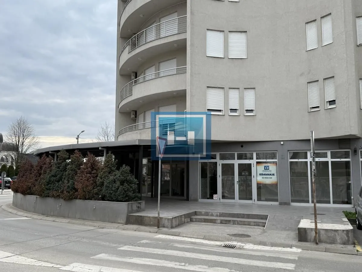 Prodaja, poslovni prostor, 120m², Aqua park, Jagodina